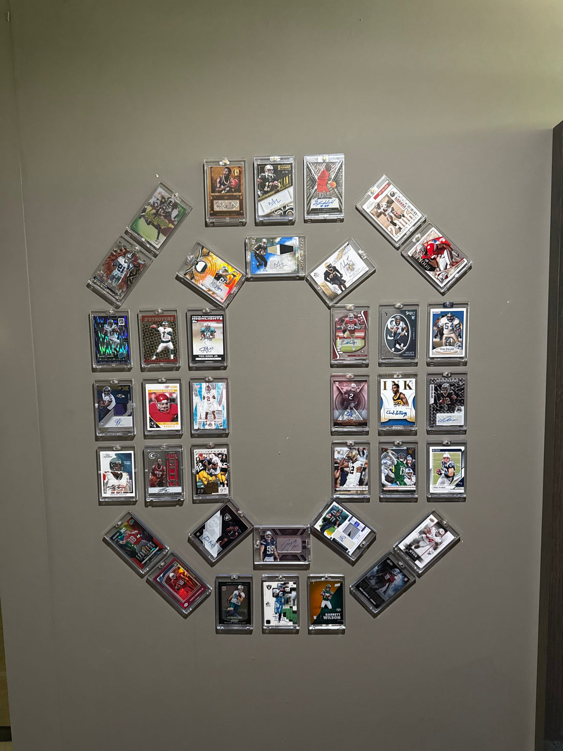 Card Displays Explained: How to Choose the Right Setup for Your Collection