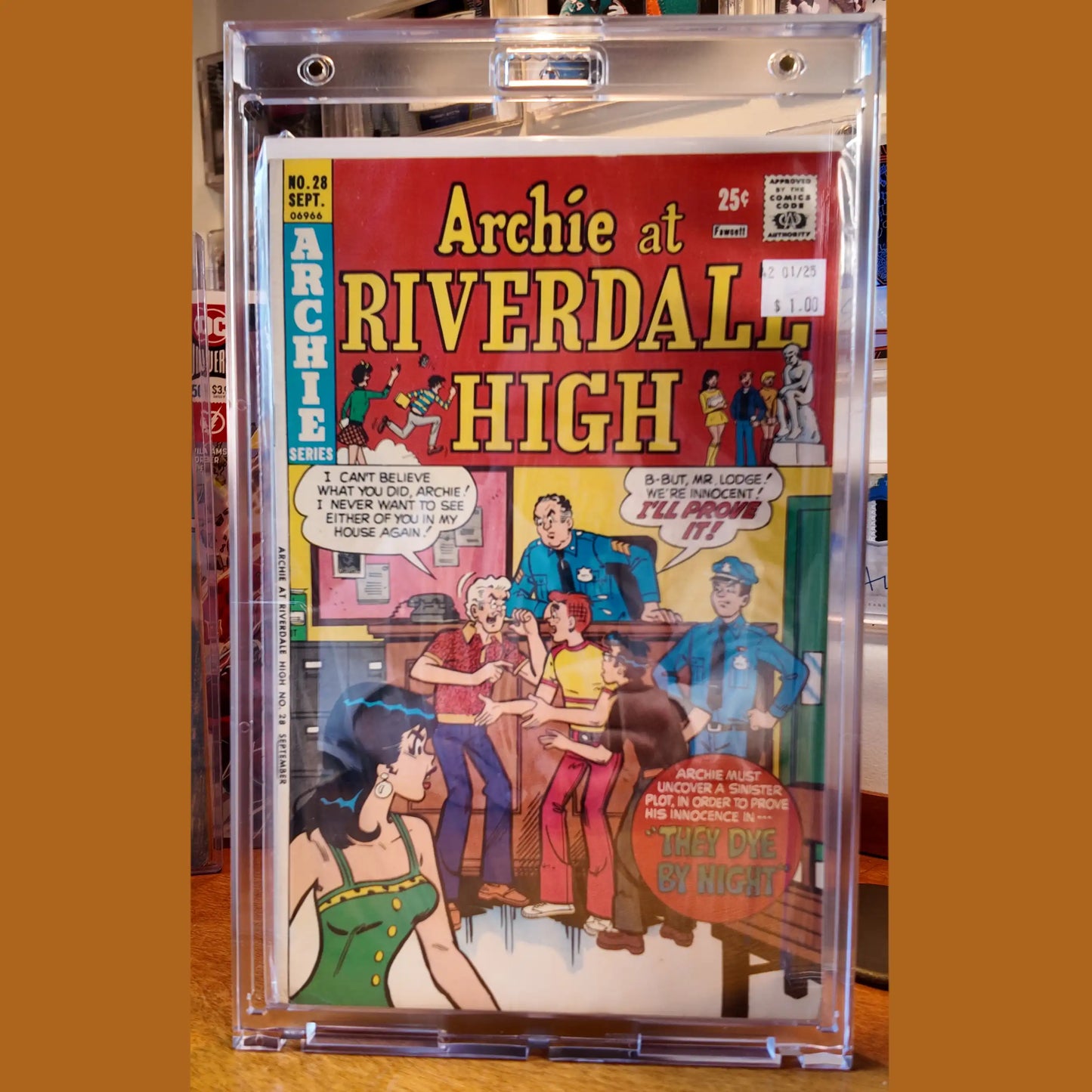 Modern comic book wall mount using FlexDeez OneTouch frame system