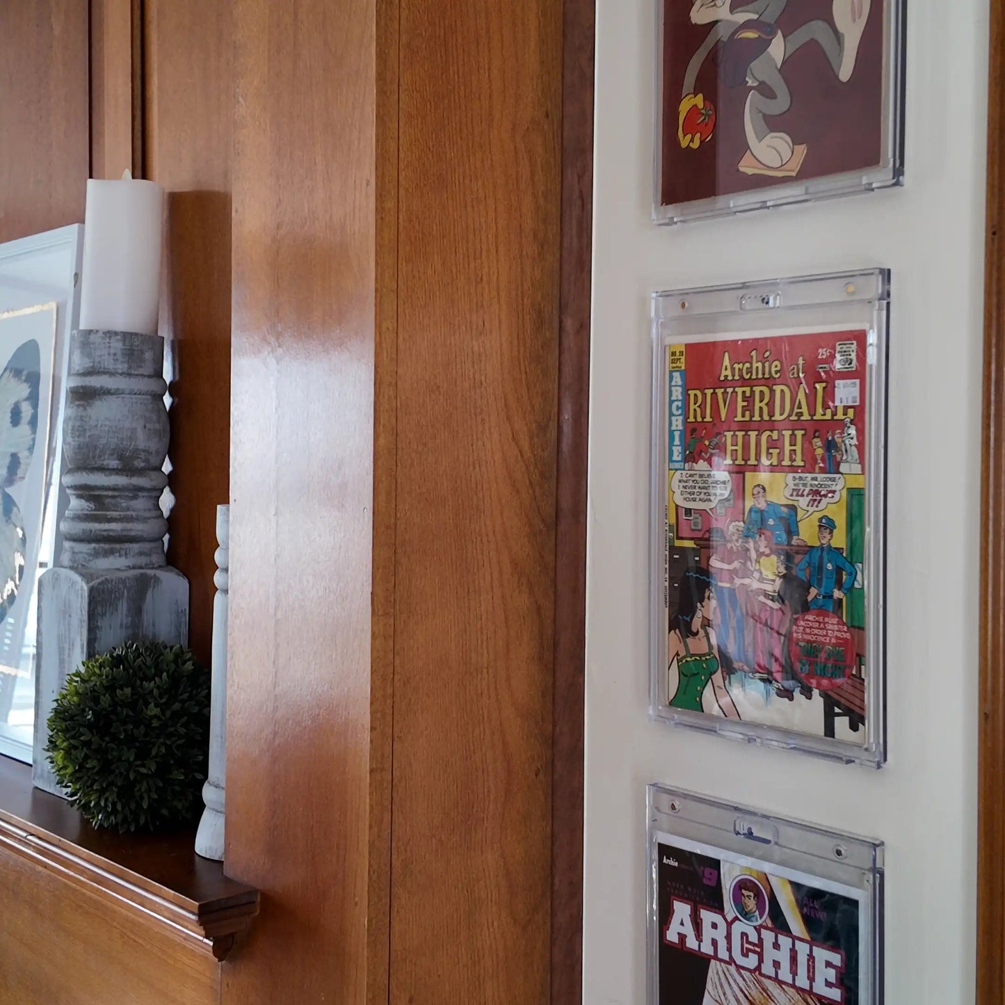 Close-up of comic book in FlexDeez OneTouch magnetic wall display