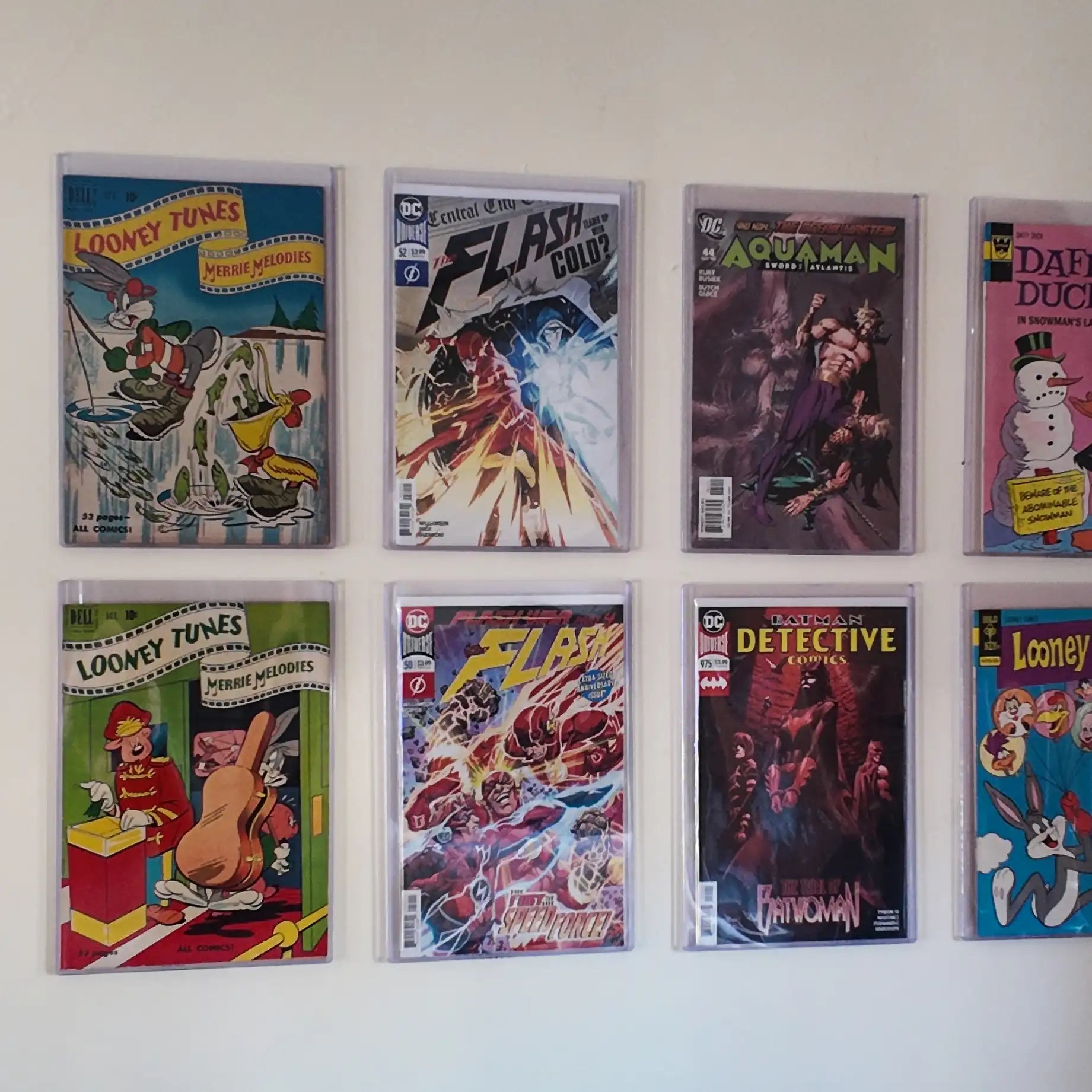 Close-up of comic book in wall-mounted FlexDeez TopLoader display